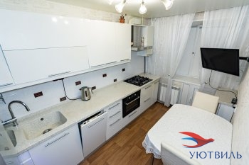 Трехкомнатная квартира на Стачек в Ейске - ejsk.yutvil.ru
